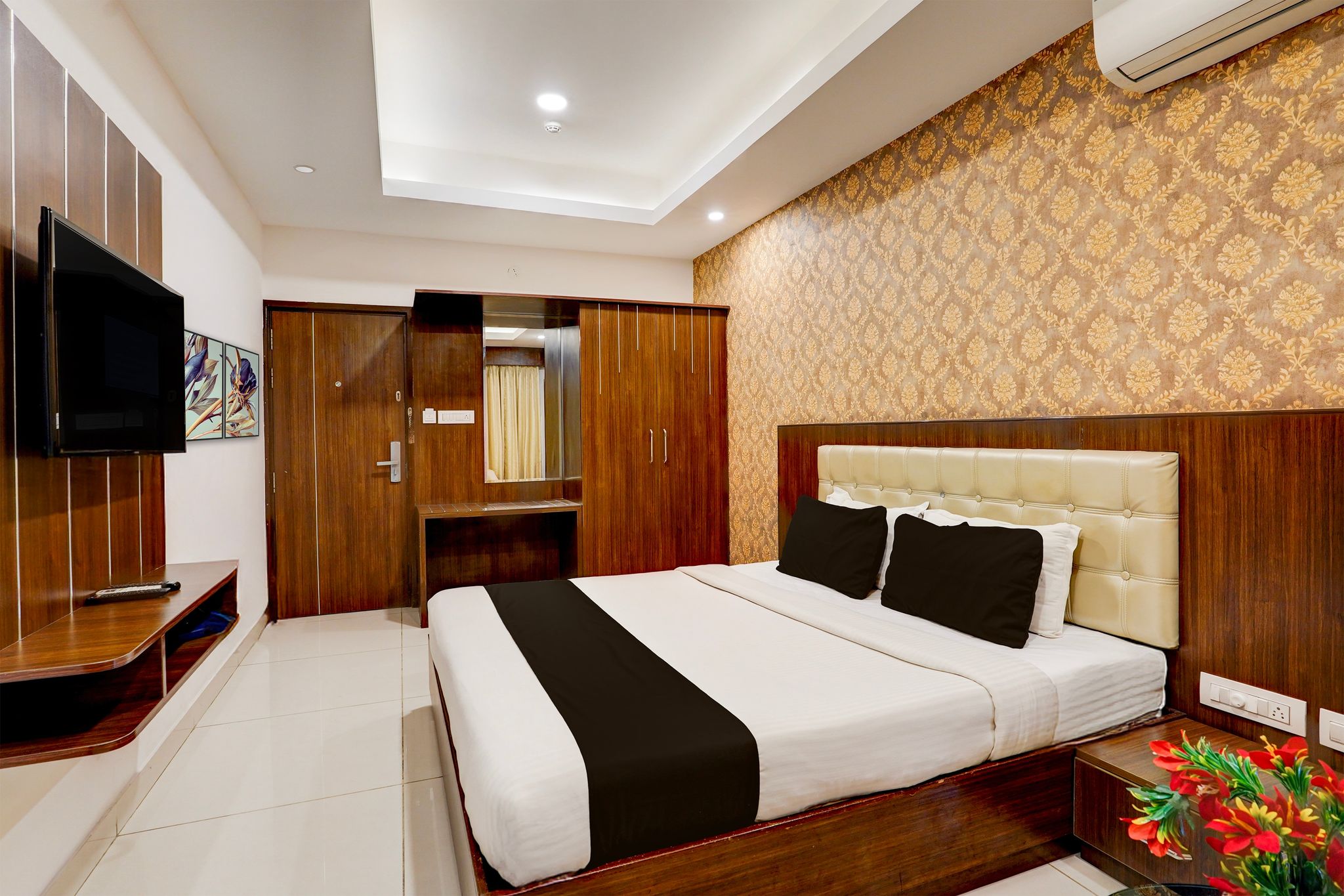 Super Townhouse Oak Science Gallery Bengaluru Formerly Blue Ocean Residency Classic 2