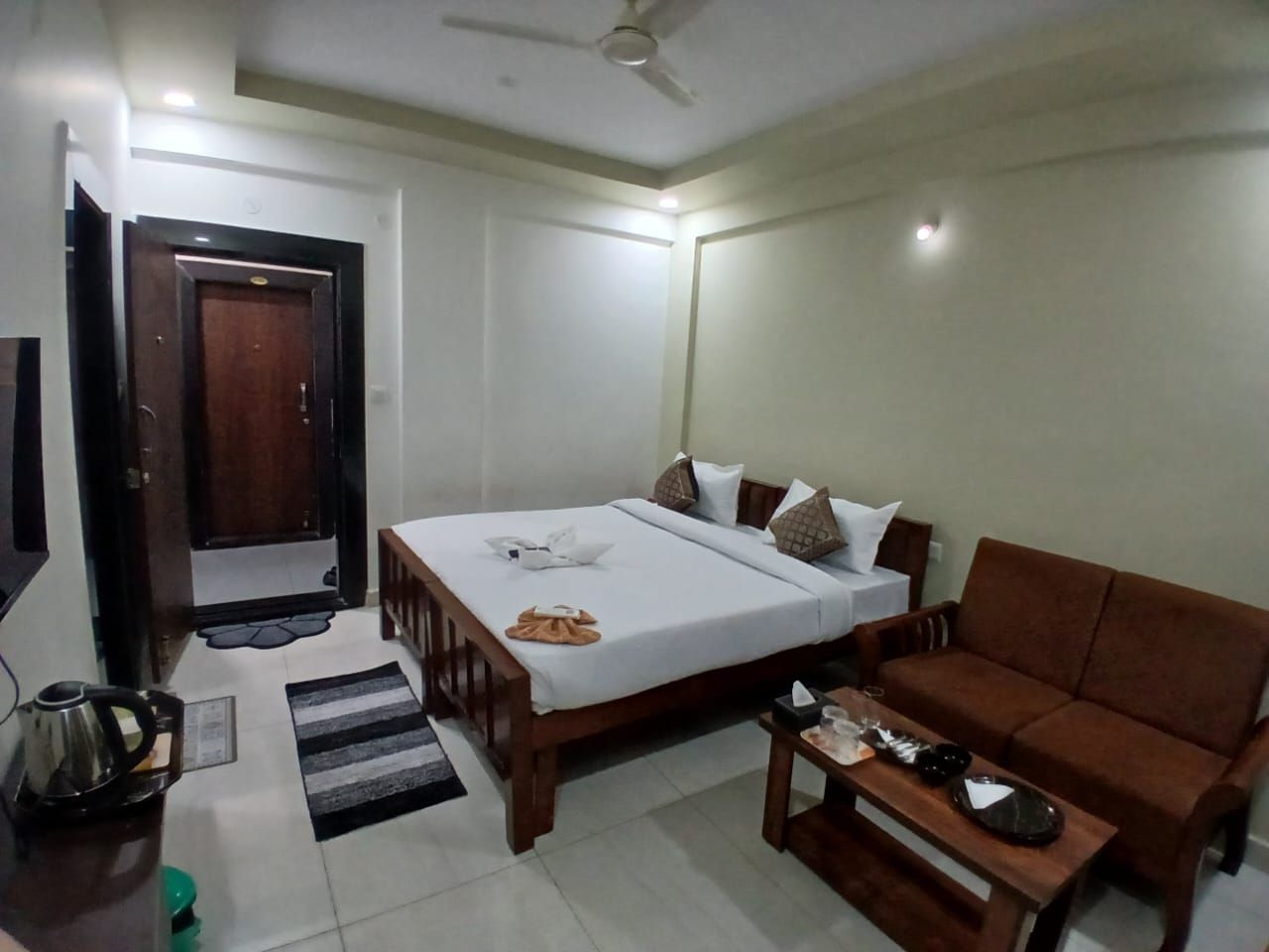 Deluxe AC Rooms