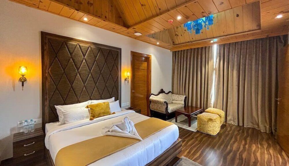 Family Studio Suite, 2 Bedrooms, Mountain View