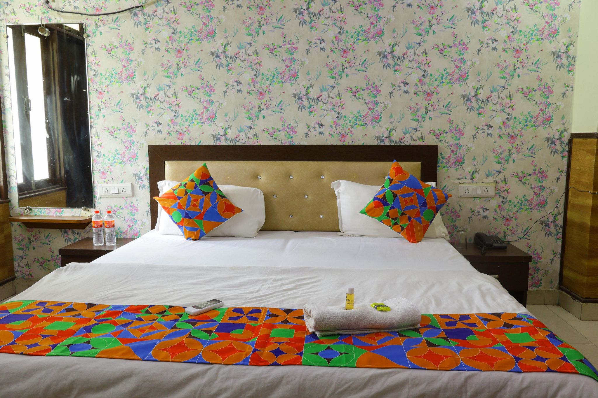 TRPOTELS SUMANGAL Deluxe Room