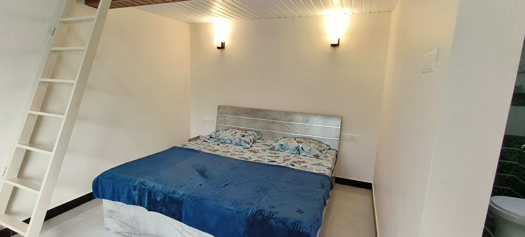 Saumya Homestay Diveagar AC Deluxe Room 16