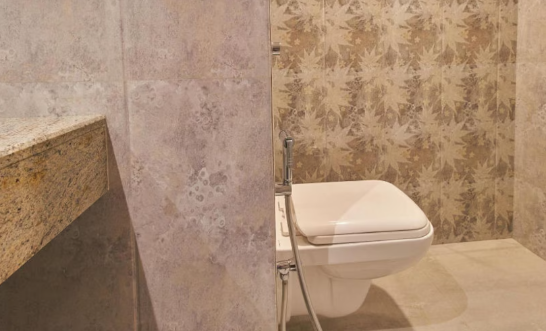 Lake View Resort, Lonavala DELUXE Garden Facing Room 4