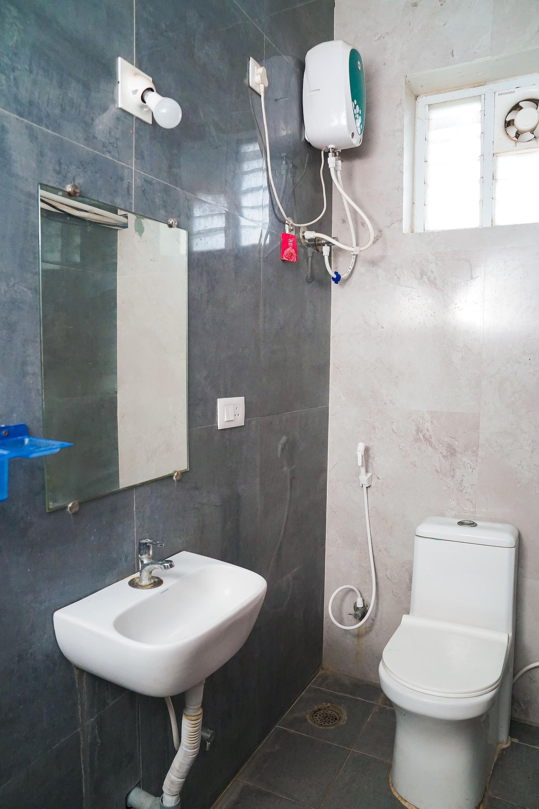 FAMILY SUITE 2BHK BED ROOM