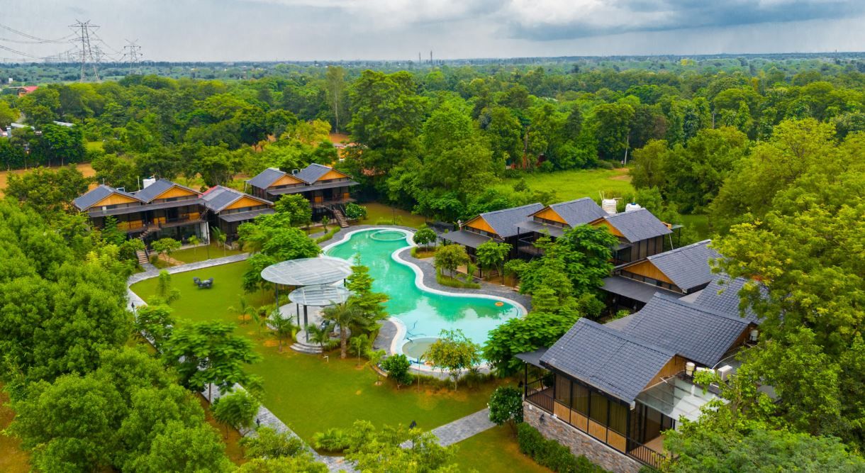 ELIVAAS The Raha Resort