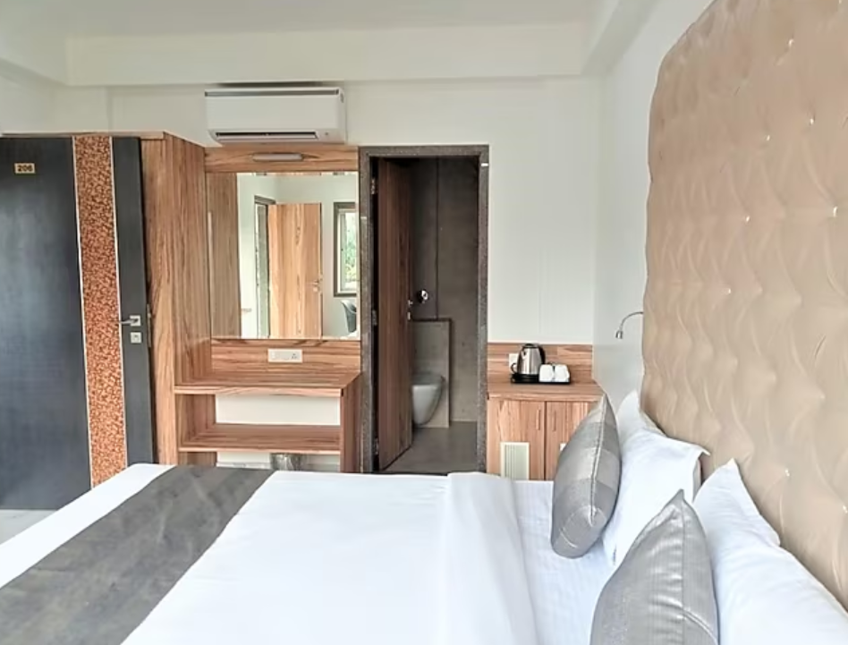 Mountain View Deluxe Twin Room