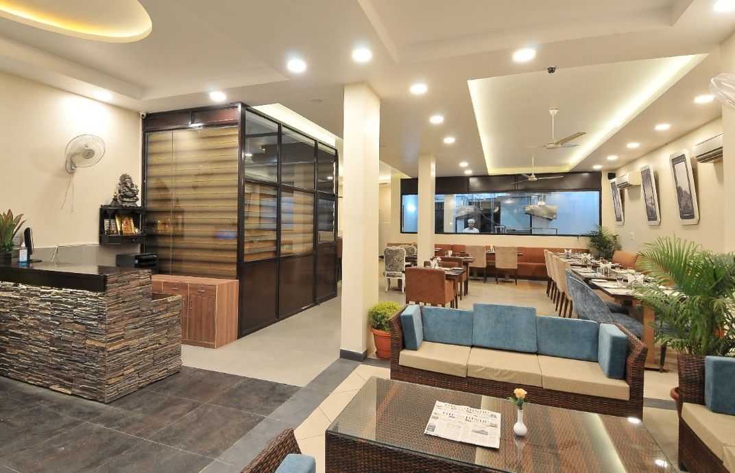 Hind Hotel & Restaurant