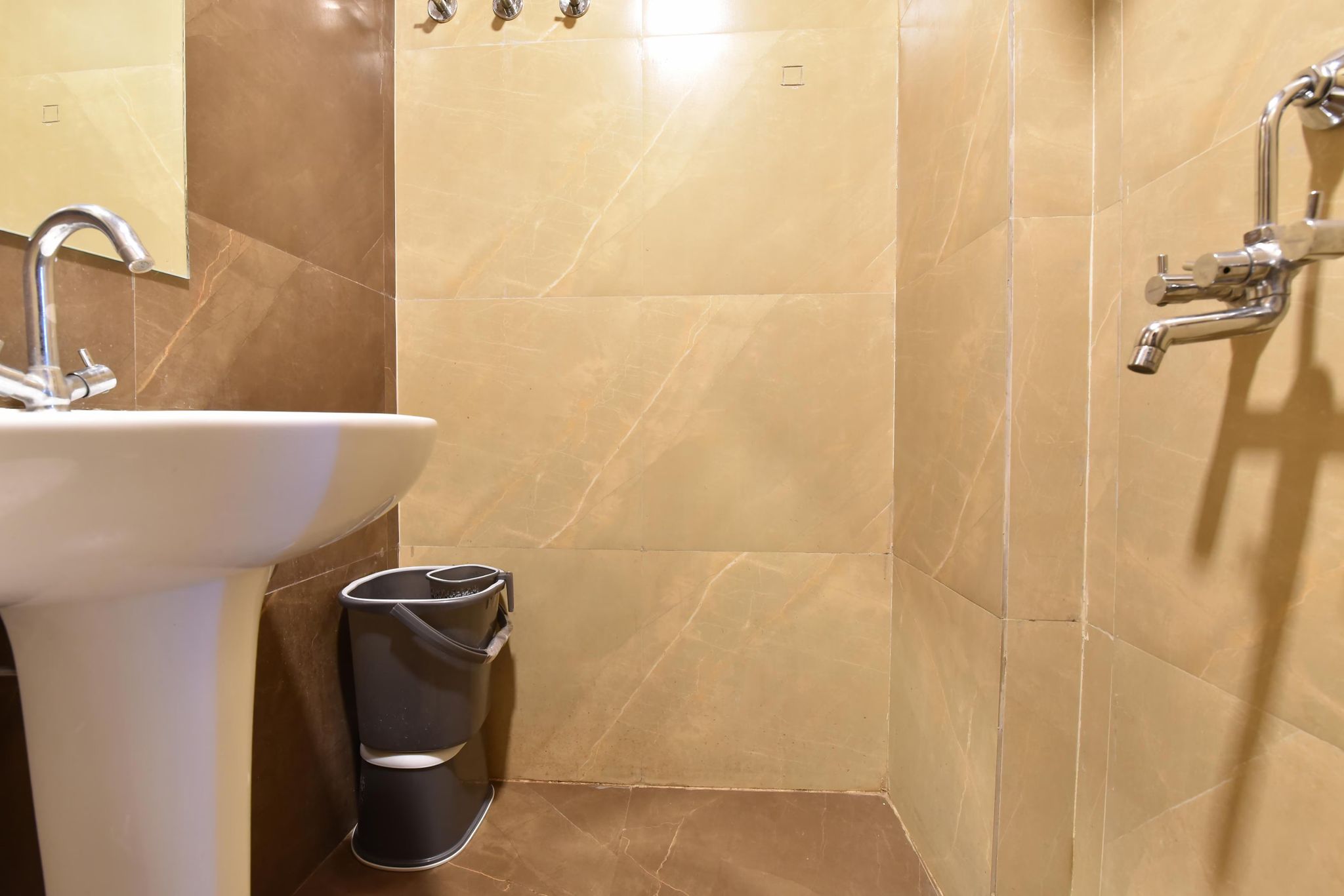 HOTEL KAILASH VILLA Deluxe Room 9