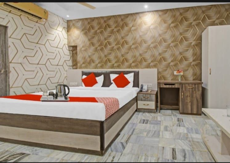 Hotel Shree Mangal Kamna Deluxe Room 2