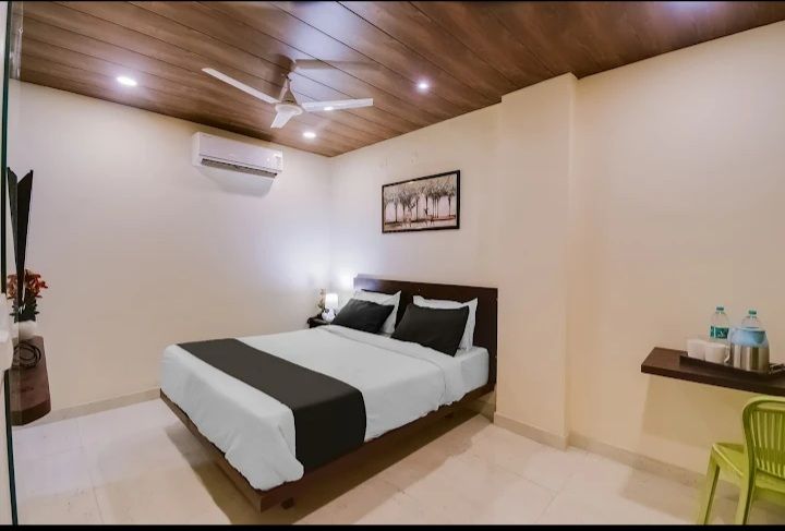 Hotel Shayla Inn Deluxe Room 6