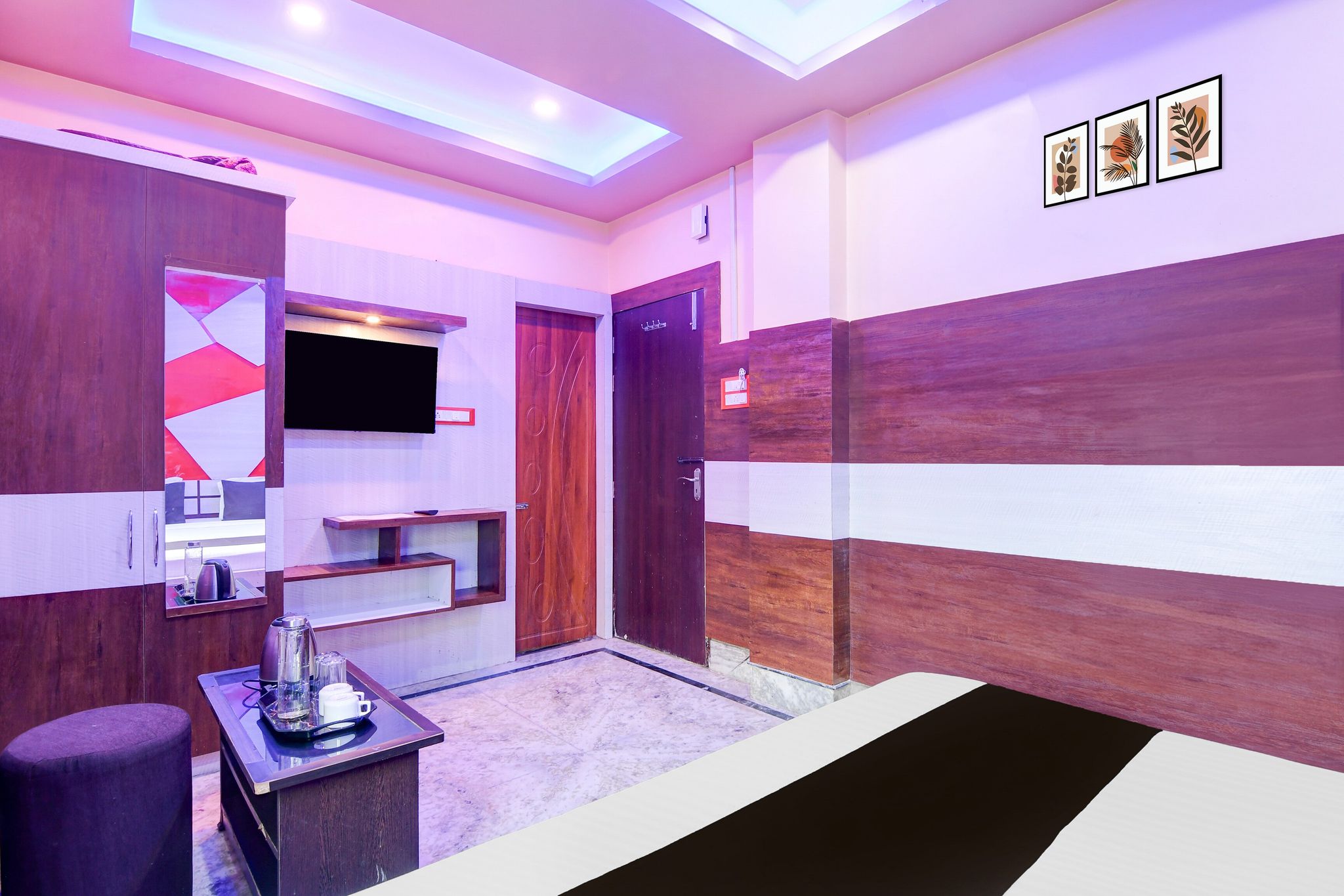 Collection O New Jalpaiguri Railway Station Formerly Prince Lodge CLASSIC 12