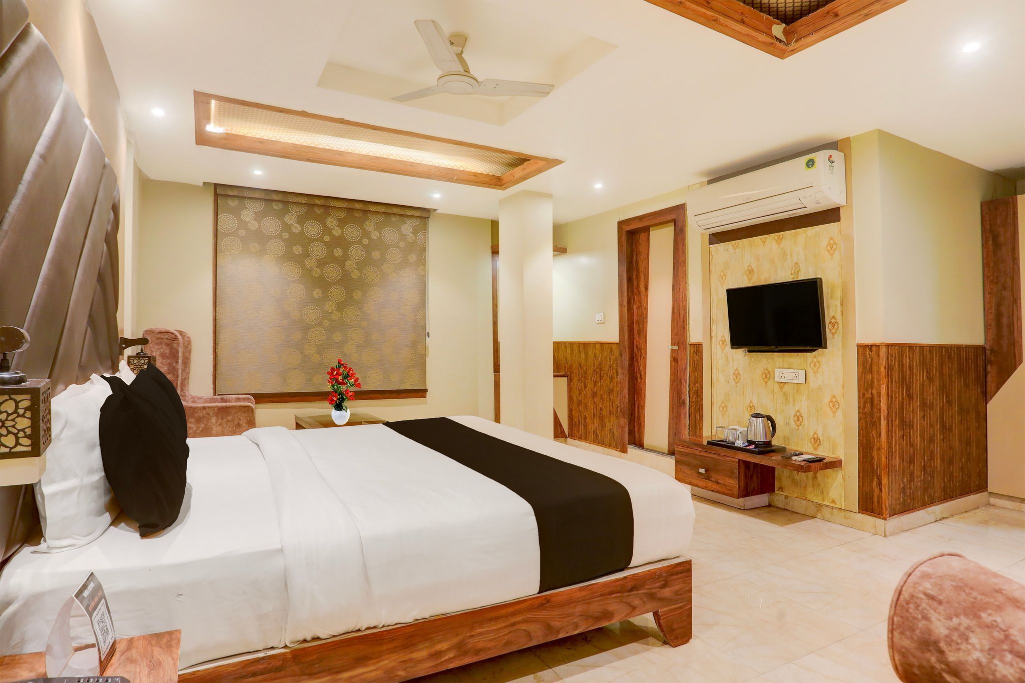 Townhouse Oak Amity University Patna Formerly The Golden Crown CLASSIC 8