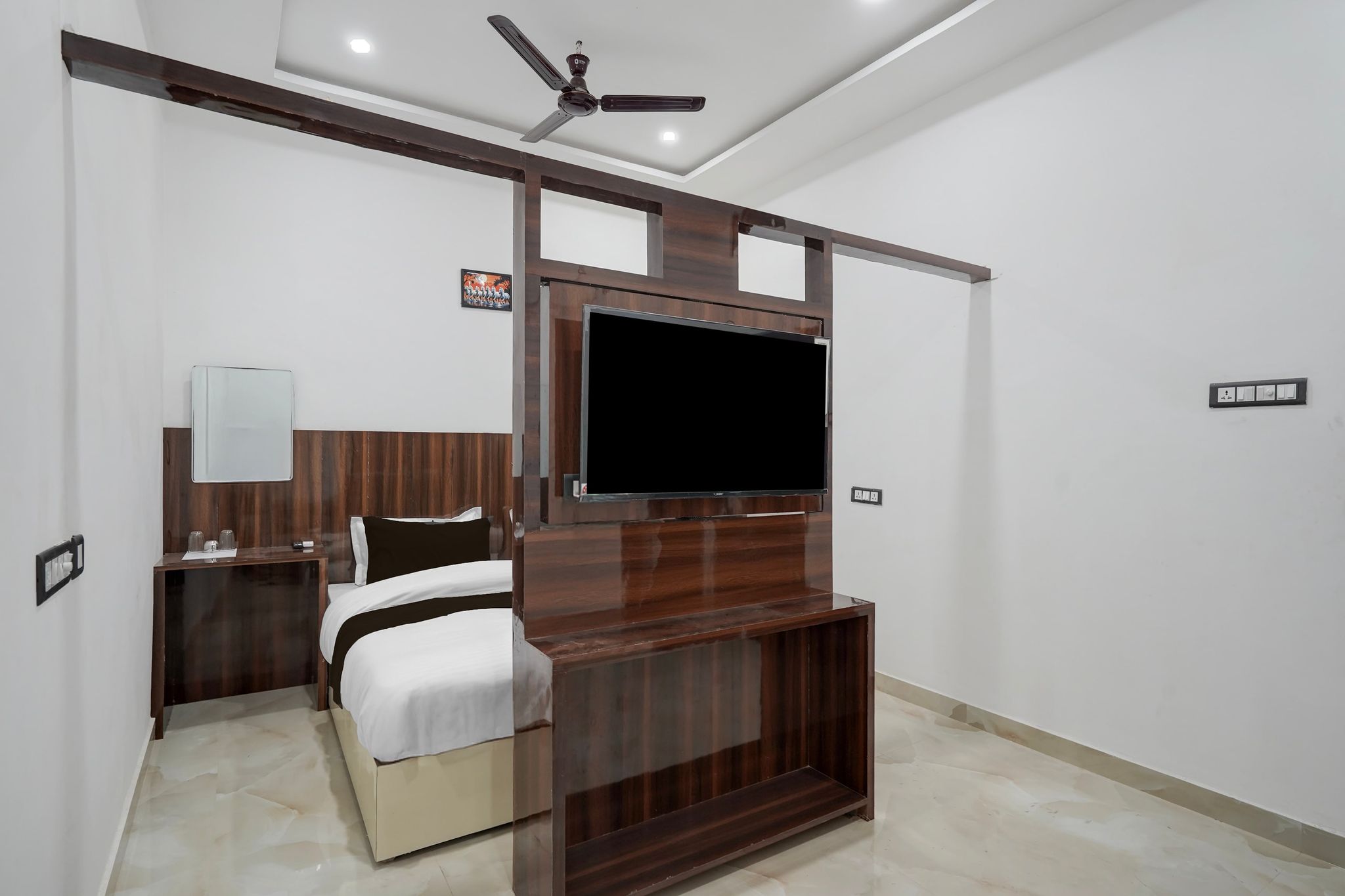 Super Collection O Banaras Railway Junction Formerly Varanasi Suites CLASSIC 15