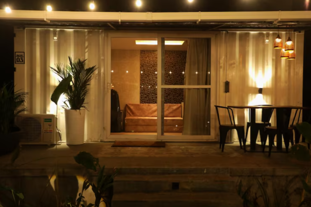 Out of Box Living, Kashid - Resort Big Luxurious Box 3