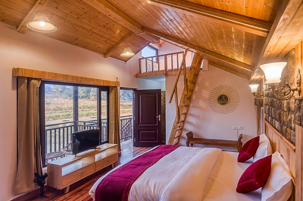 Luxury Loft Room