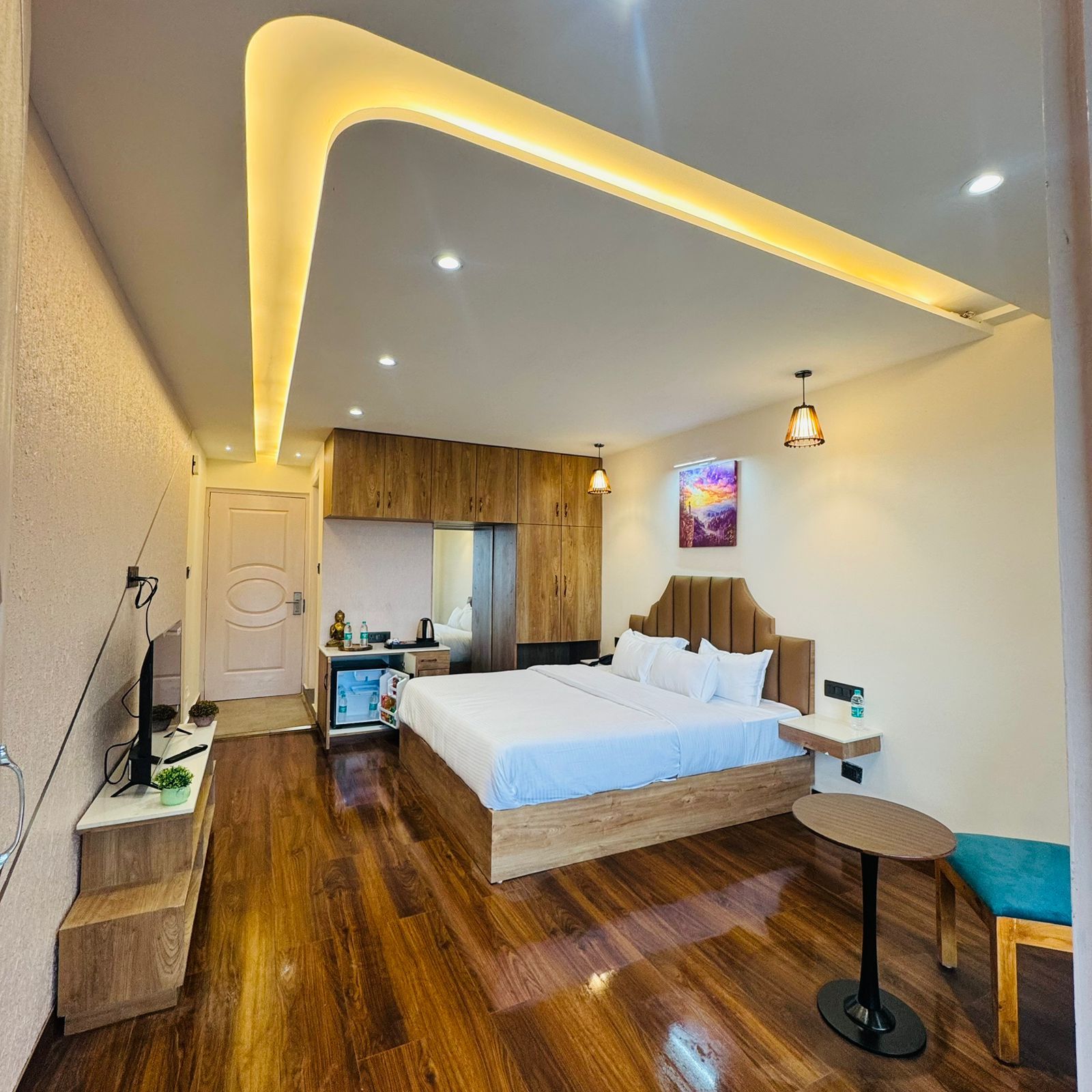 Mountain View Super Deluxe Room with Balcony