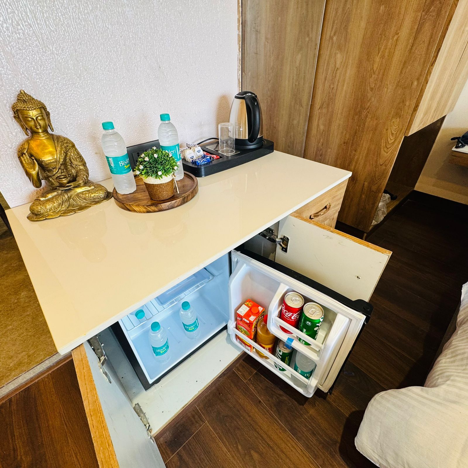 Mountain View Super Deluxe Room with Balcony