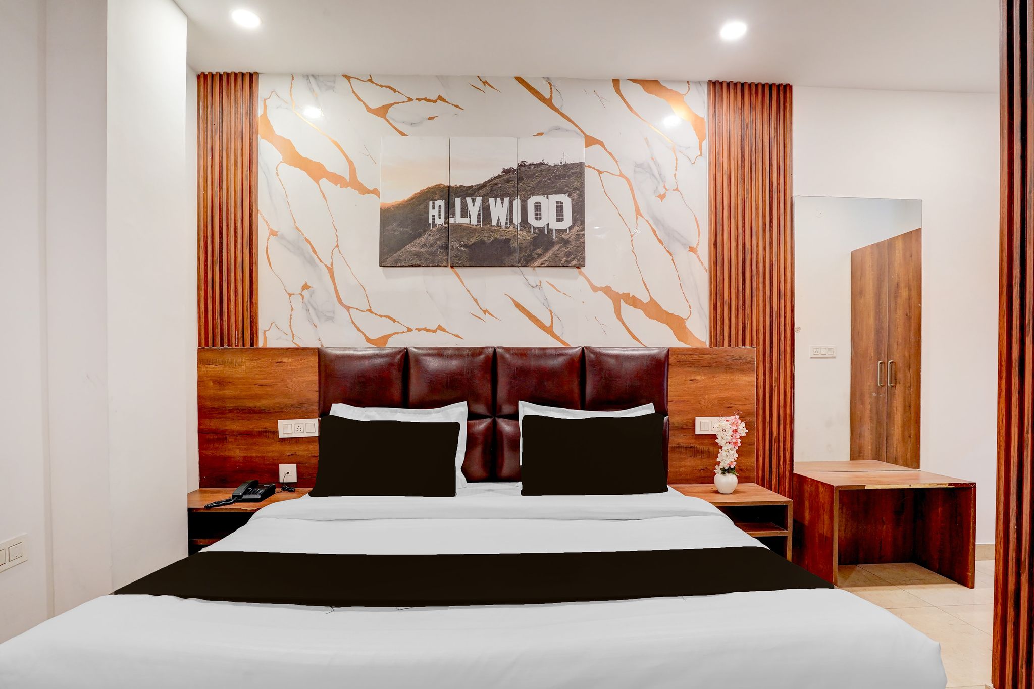 Super Collection O Zirakpur Bus Terminal CLASSIC 10