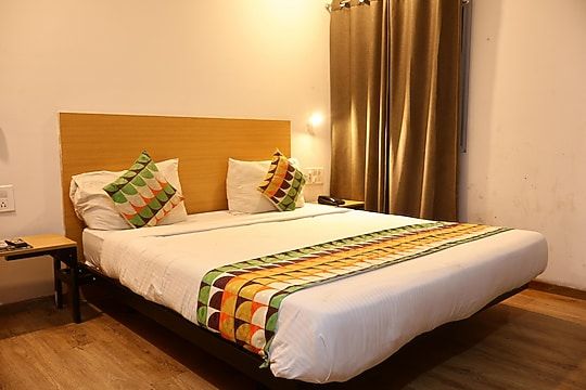 TRPOTELS SCEME 78 Deluxe Room 9