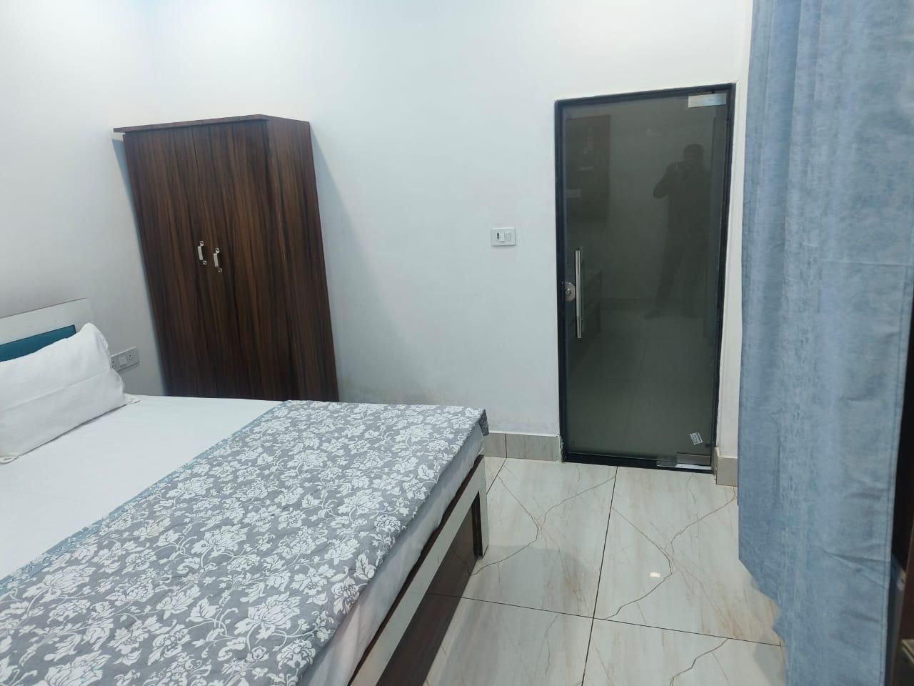 Shree Sita Sadan Deluxe Room: 5