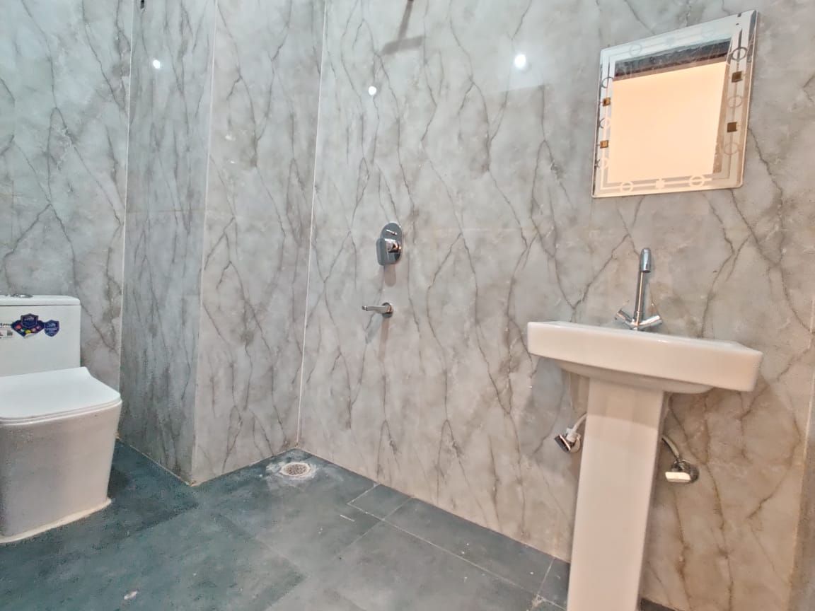 Grand Bella Deluxe Room 2