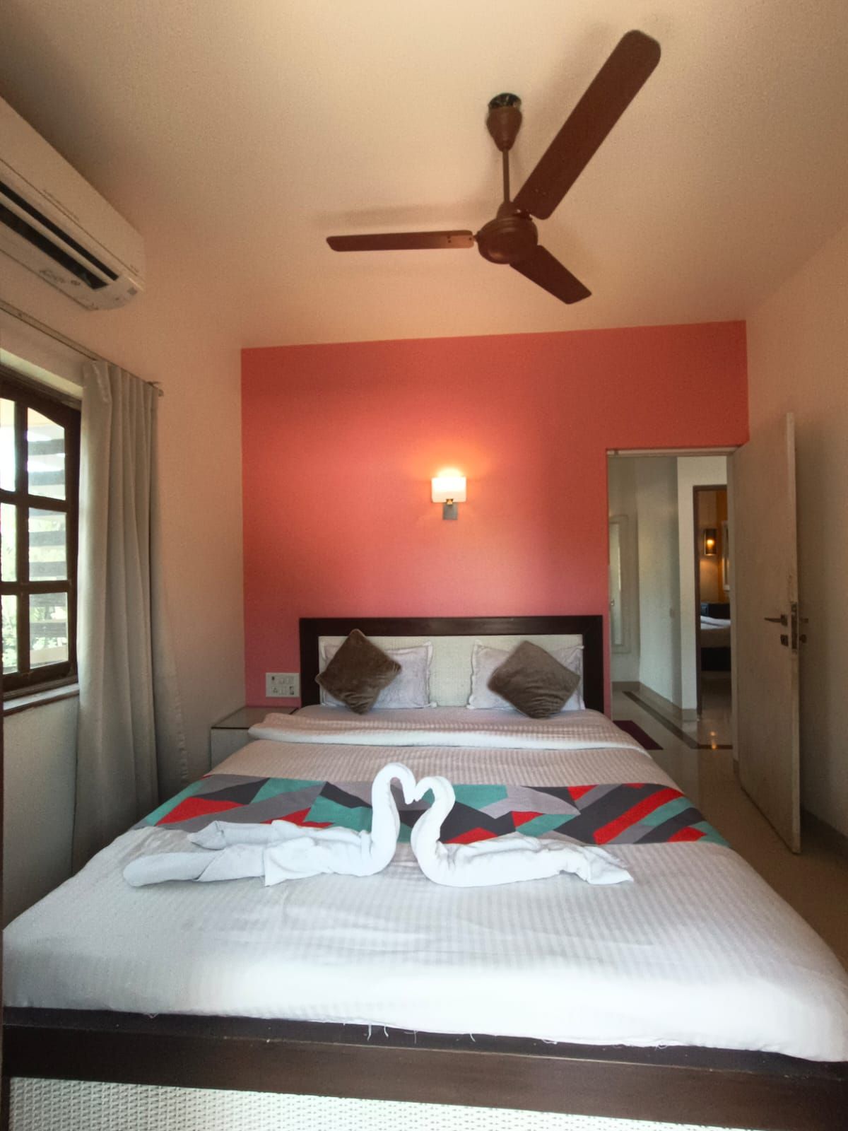 Suite Room ( 1 BHK )