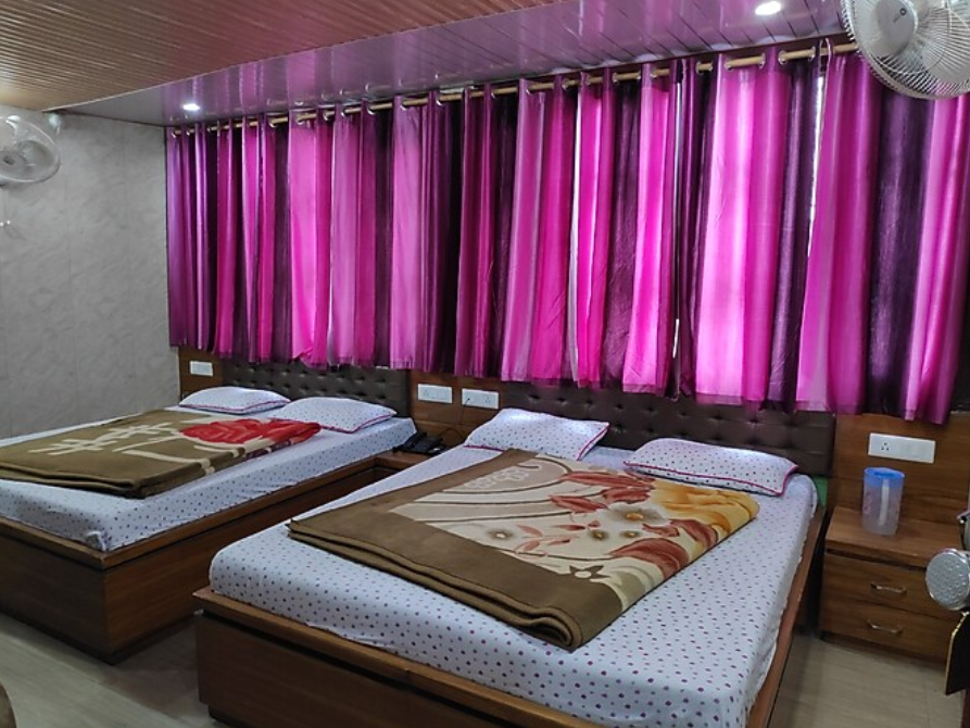 Deluxe Four Bed