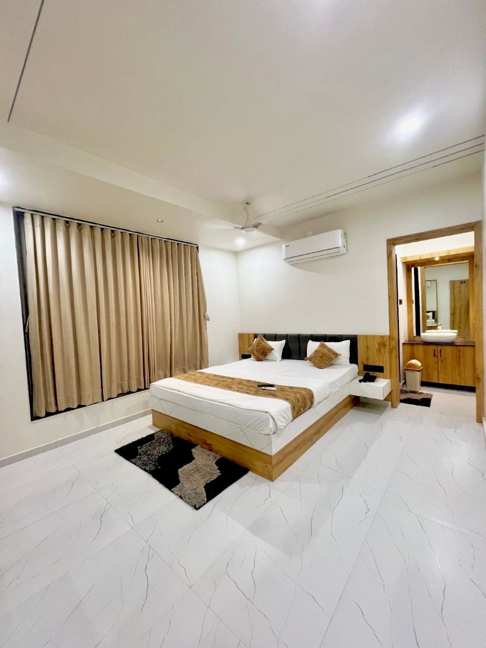 Hotel The 38 (Three Eight) 2Bad Room