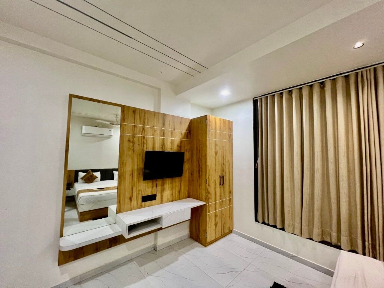 Hotel The 38 (Three Eight) 2Bad Room 2