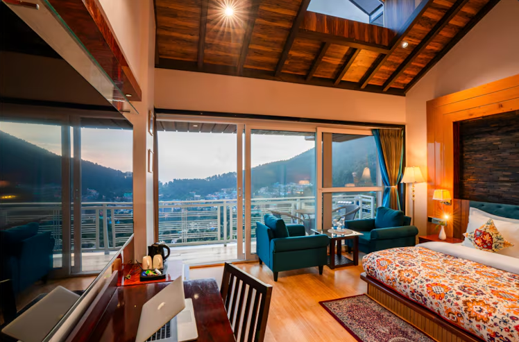 Attic King suite room with mountain view