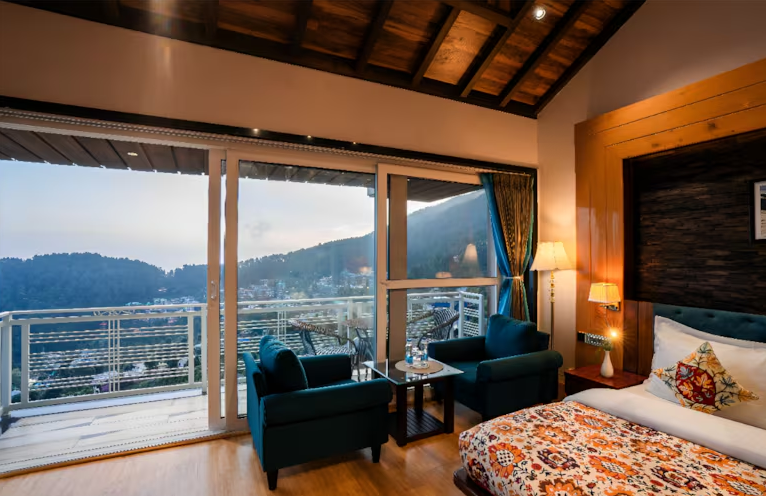 Attic King suite room with mountain view