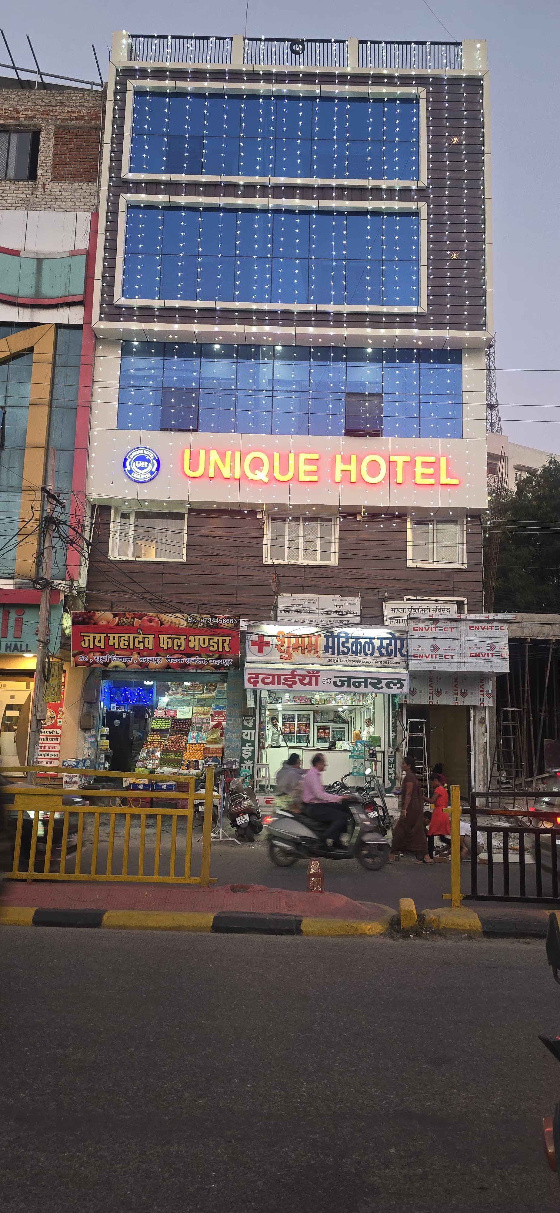 Unique Hotels 