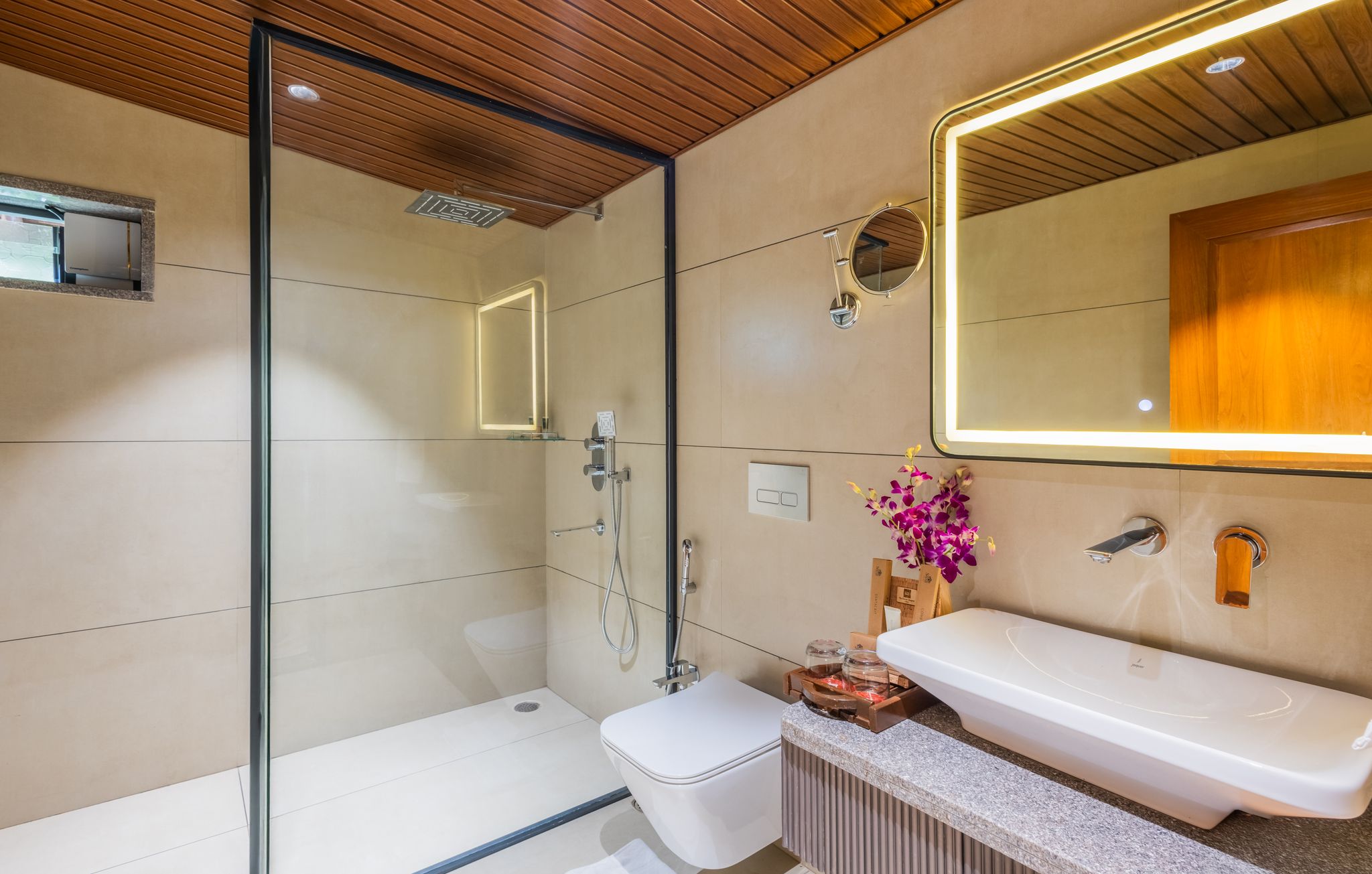 Safari Suites With River View