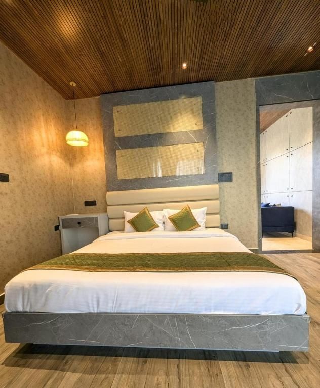 Amara Kosha Misty Nandi Hills Skanda Standard Room