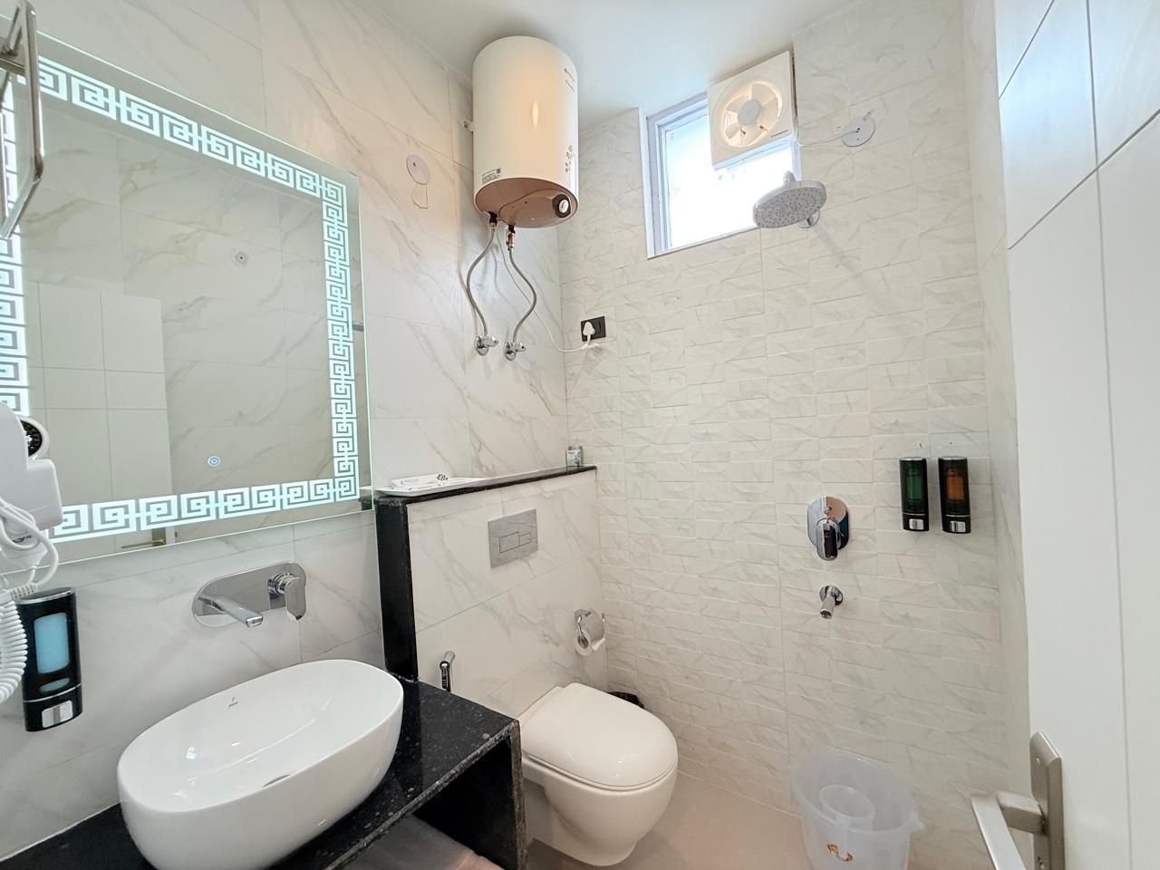 Rasa Boutique Stay Deluxe Room 11