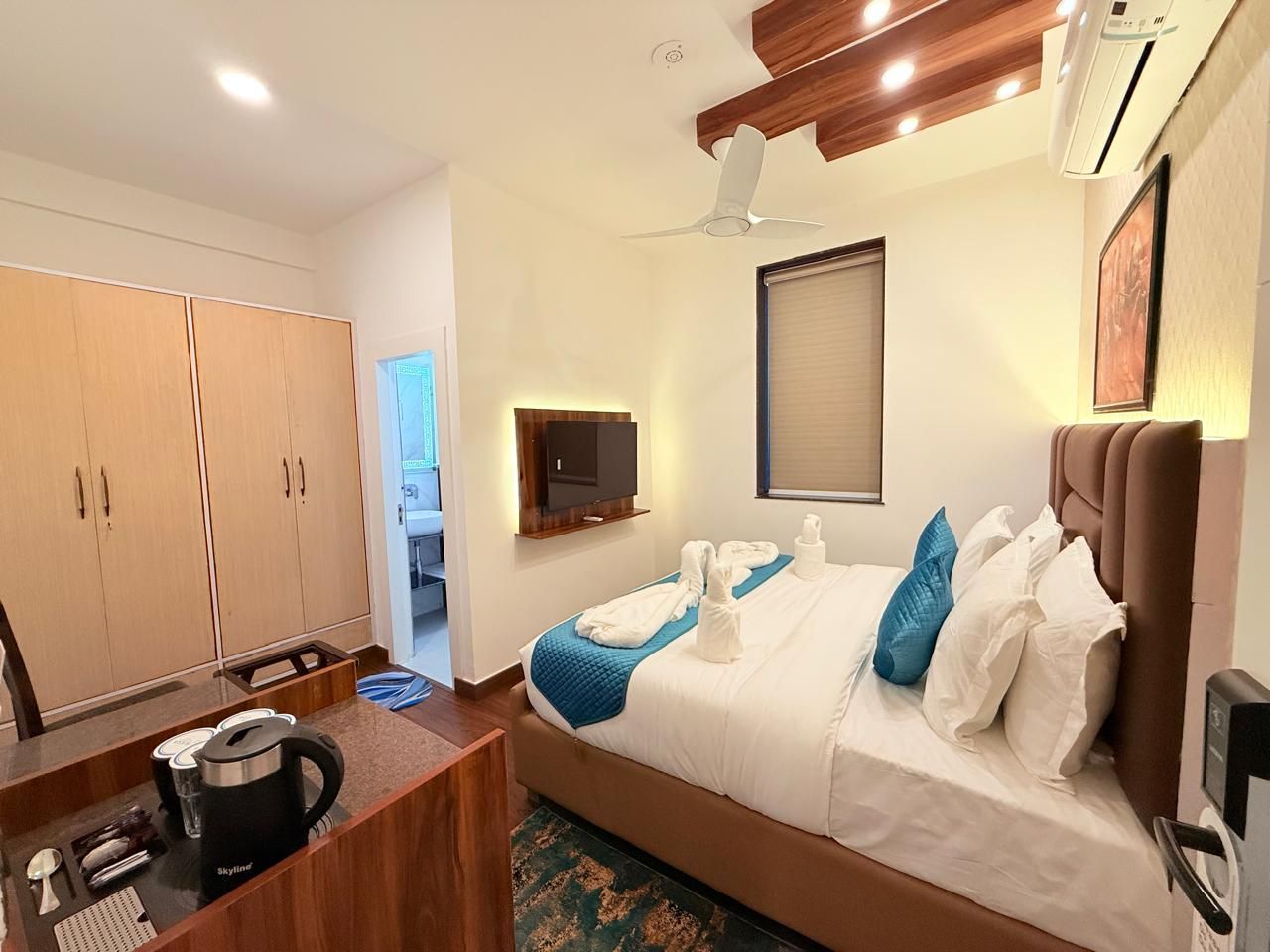Rasa Boutique Stay Deluxe Room 3