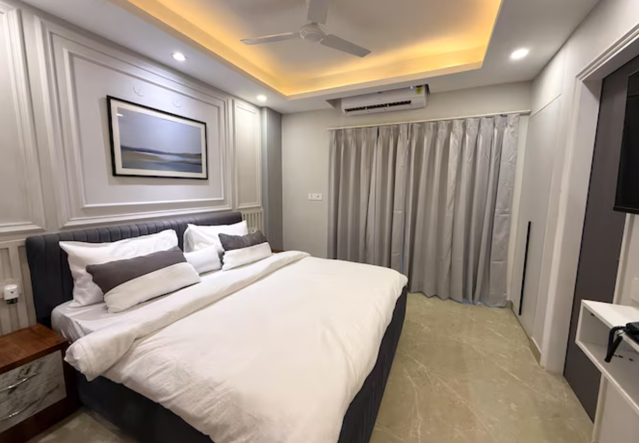 Studio Apartments (with balcony, living area and kitchen)