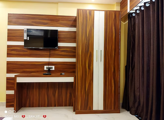 Super Deluxe AC Room