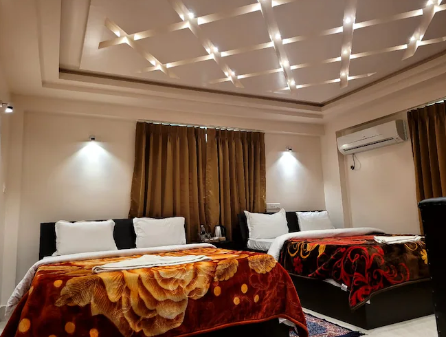 THE PRIMIUM IN SUPREME DELUXE ROOM 2