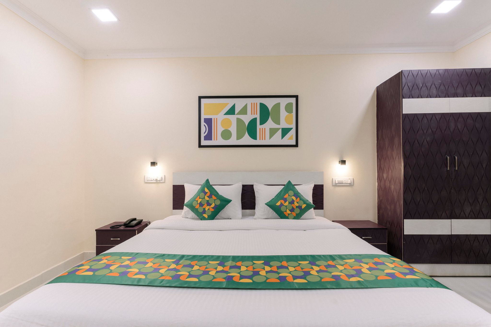 Treebo SNS Grand Inn Deluxe Room 5