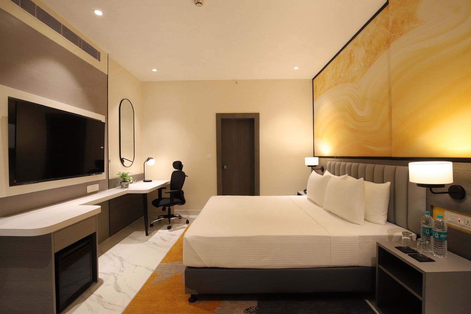 Lemon Tree Hotel, Ranchi Superior Double Room 4