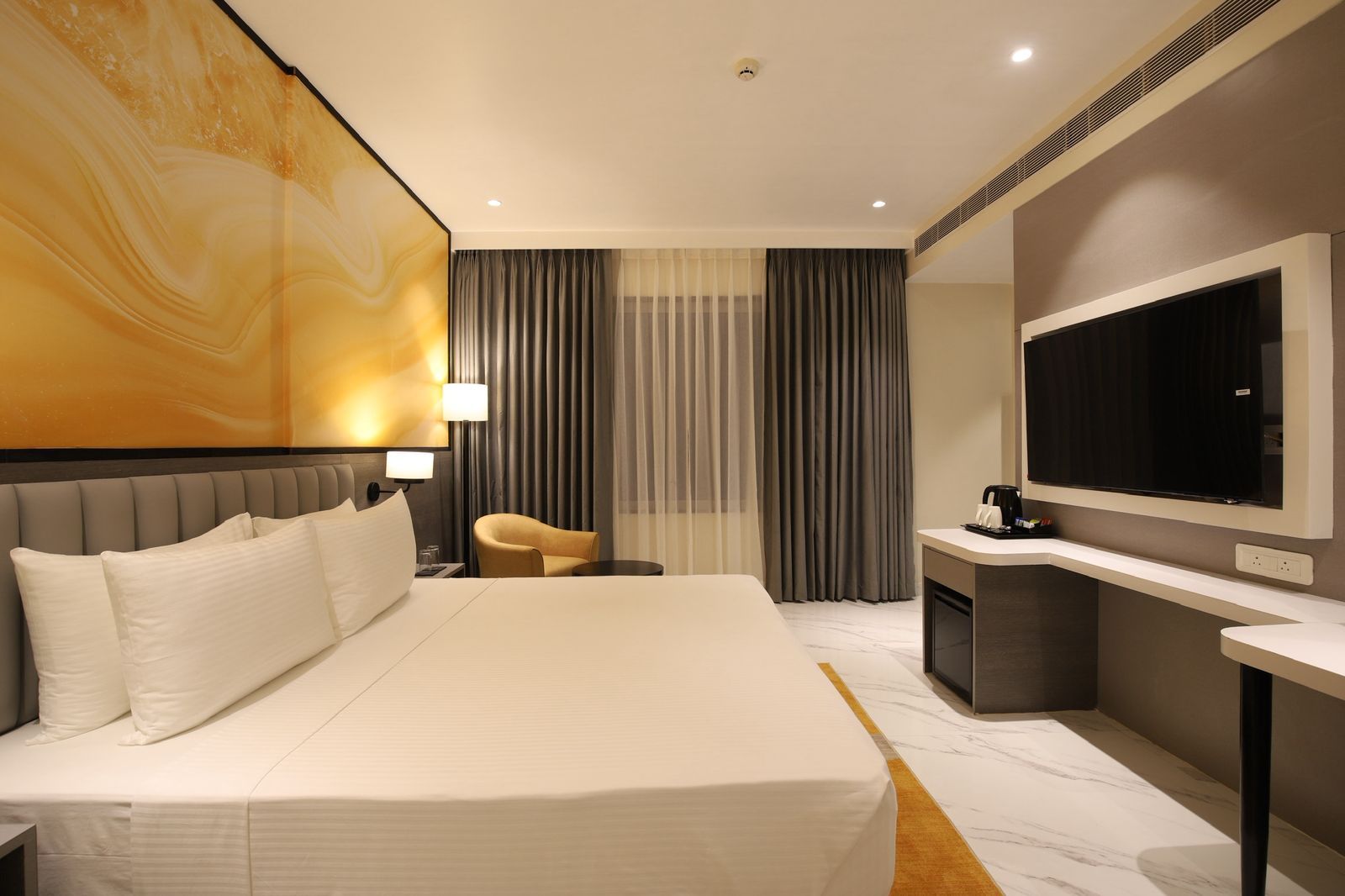 Lemon Tree Hotel, Ranchi Superior Double Room 3