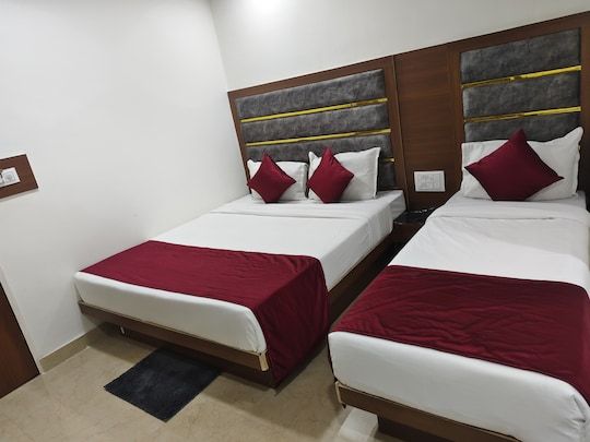 Hotel MARUTI R, Drive Inn Road Family Room 3