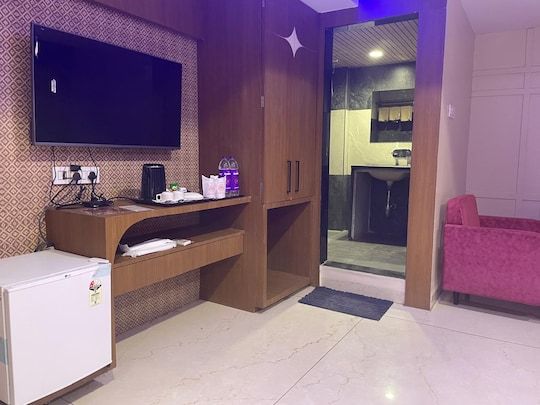  The Samsara Hotel by Satyug Family Room 6