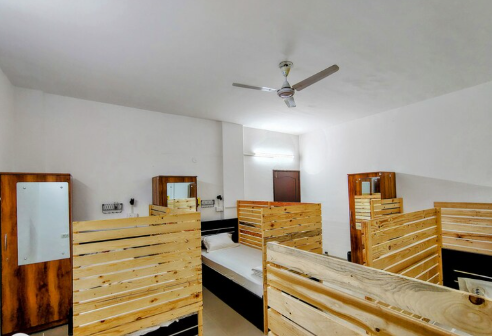 4-BED POD AC MIXED
