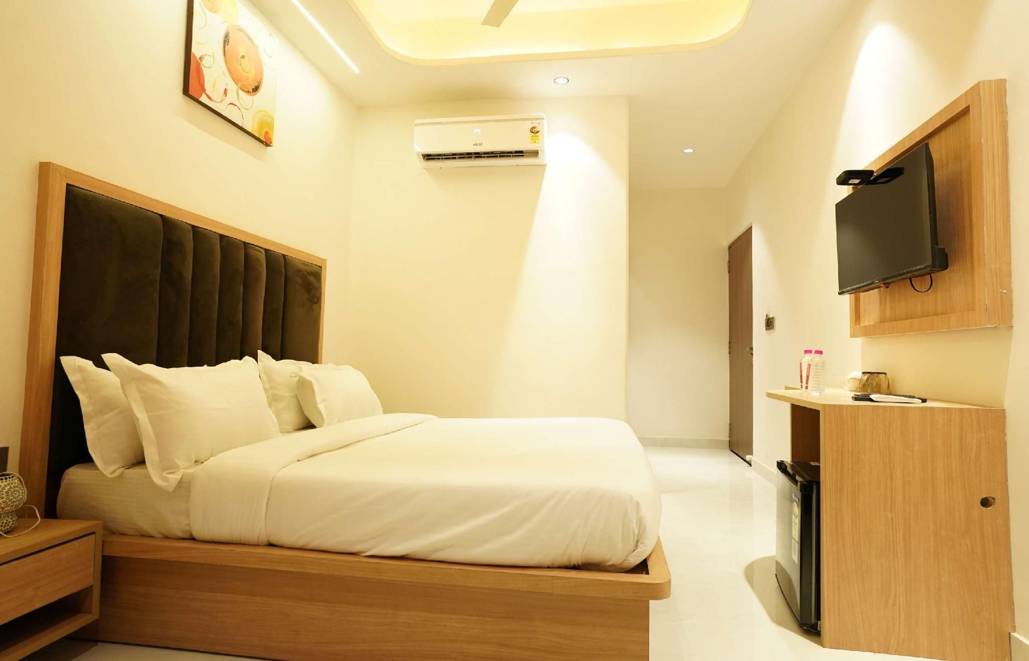 Hotel V Inn Studio Deluxe Room