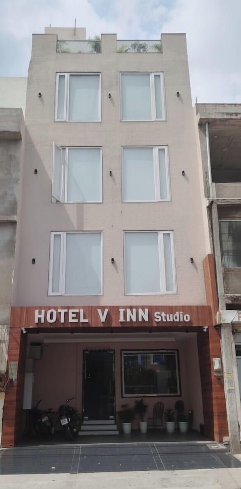 Hotel V Inn Studio