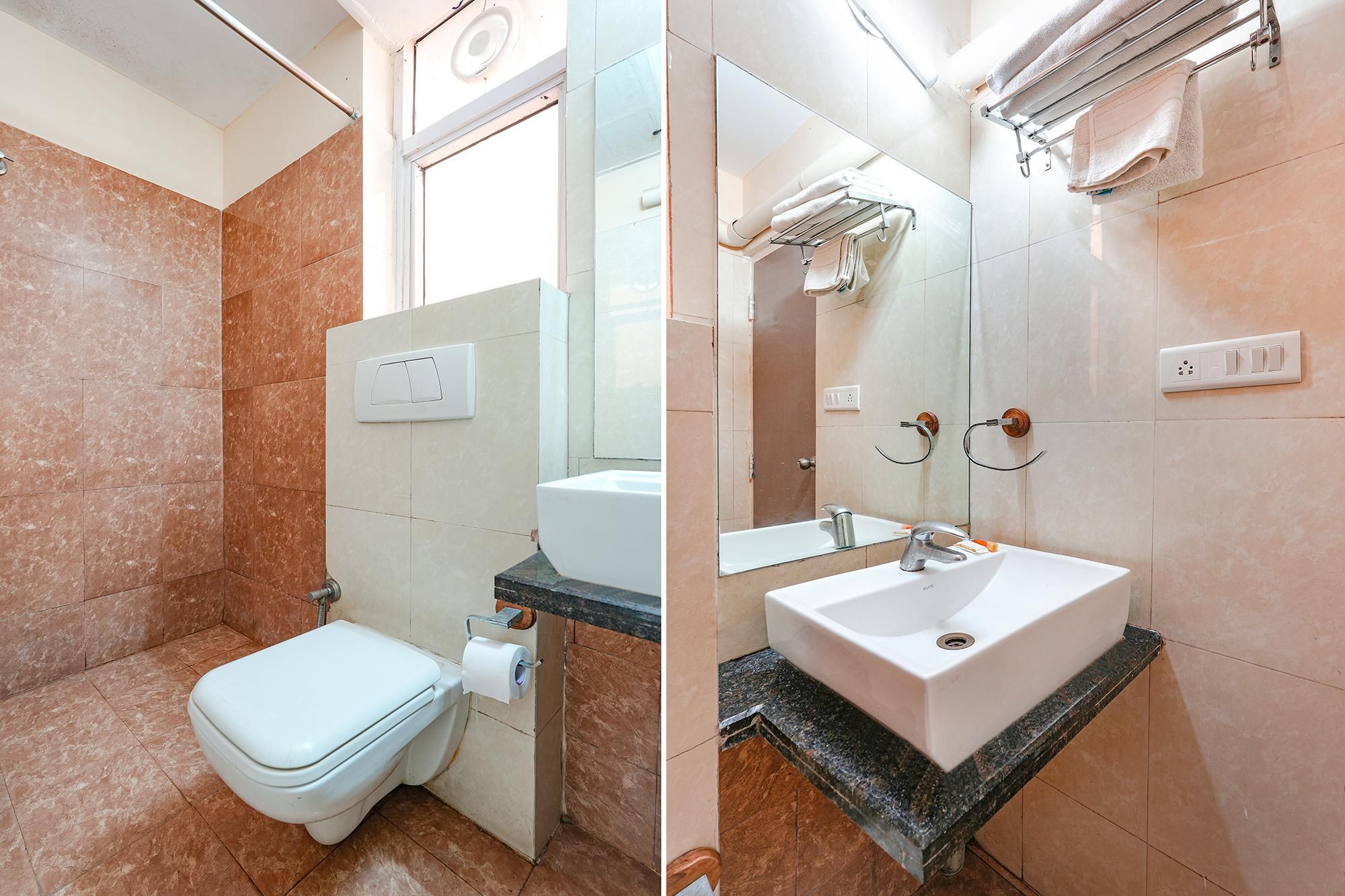 FabHotel JVH Hospitality Deluxe Room 3