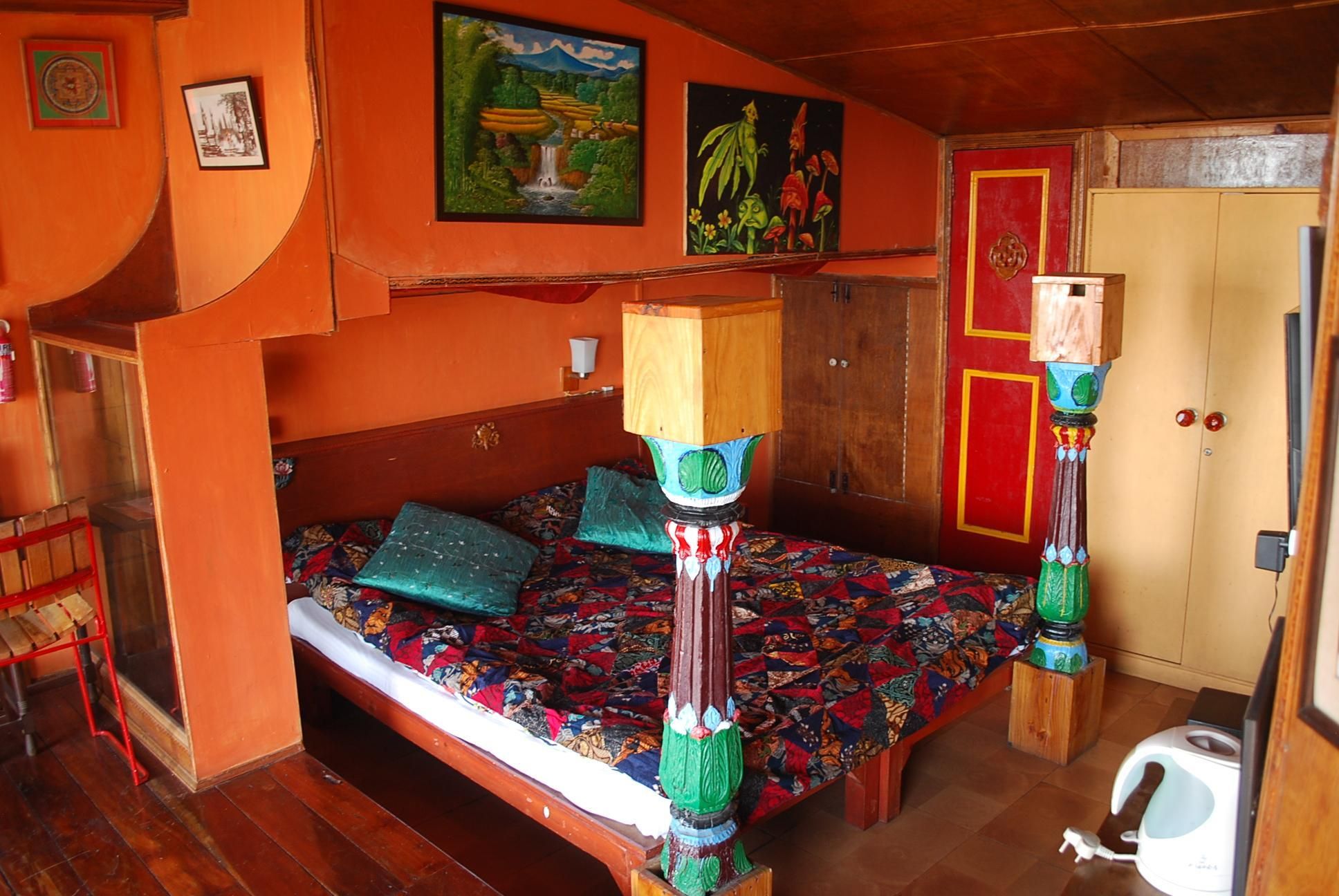 Domas Inn