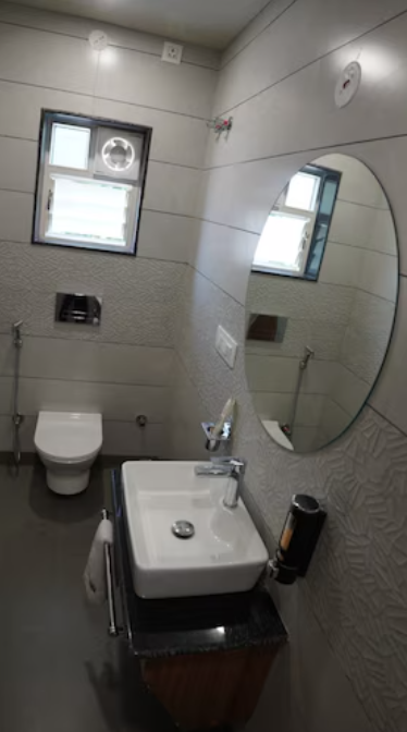 Deluxe Double Non AC Room