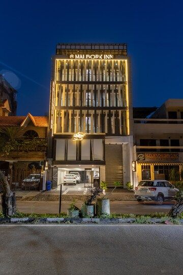 Malbork Inn, Delhi